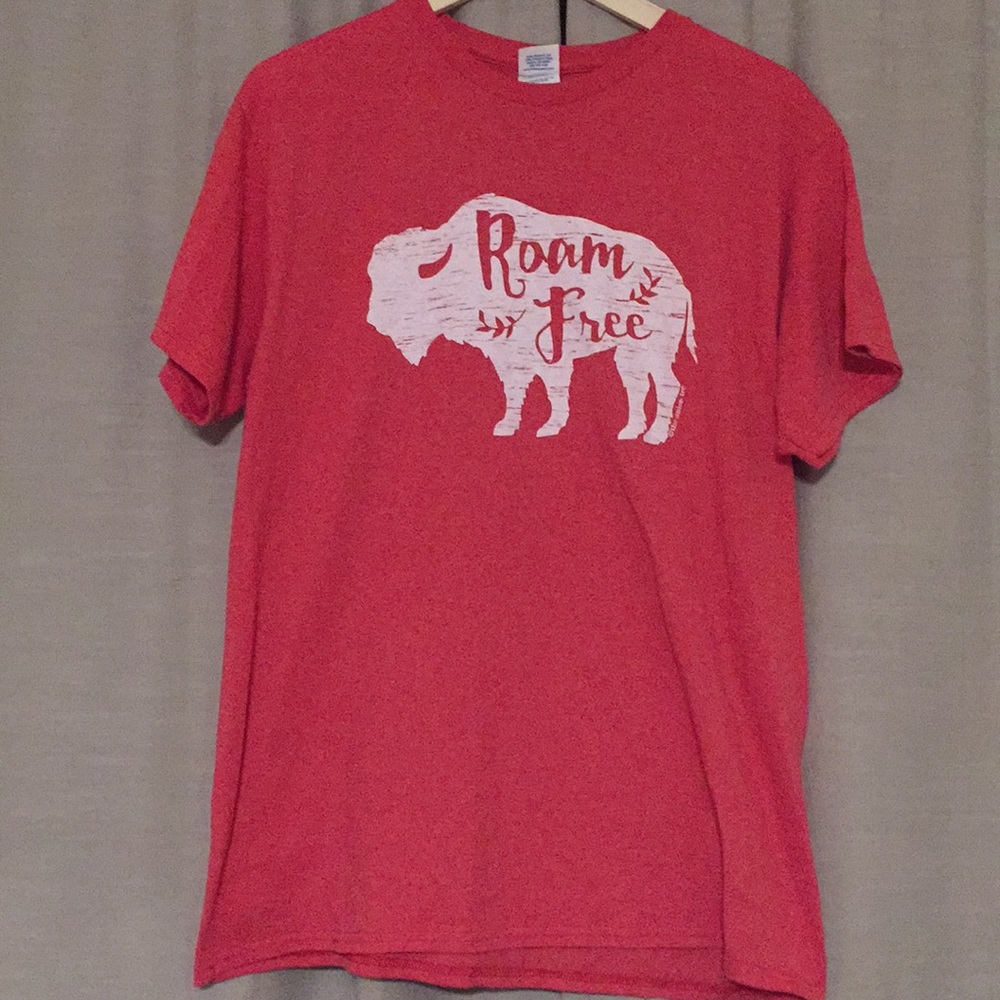🔥ROAM FREE TEE🔥